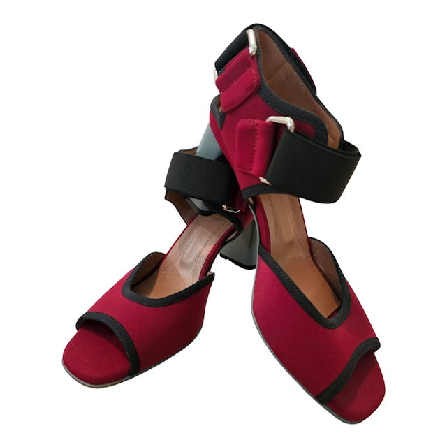 MARNI-Italian luxury Sandals- Sz 8. NEW (UNWORN)