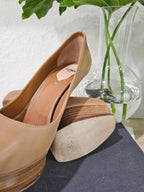 Fendi- Peep-toe Nude platform pumps- Size 38.5